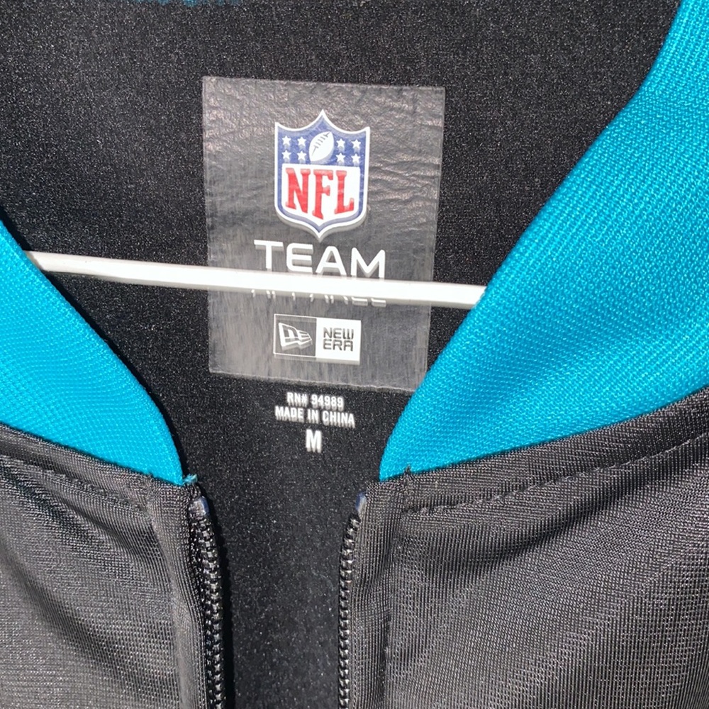 Women’s Miami Super Bowl LIV Jacket…🏈 - Picture 3 of 16